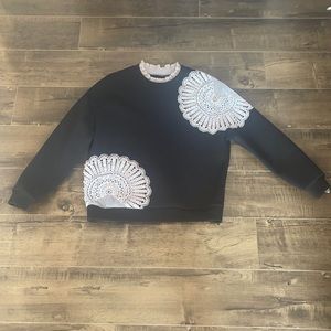 Sweater/ size - medium/ black and white